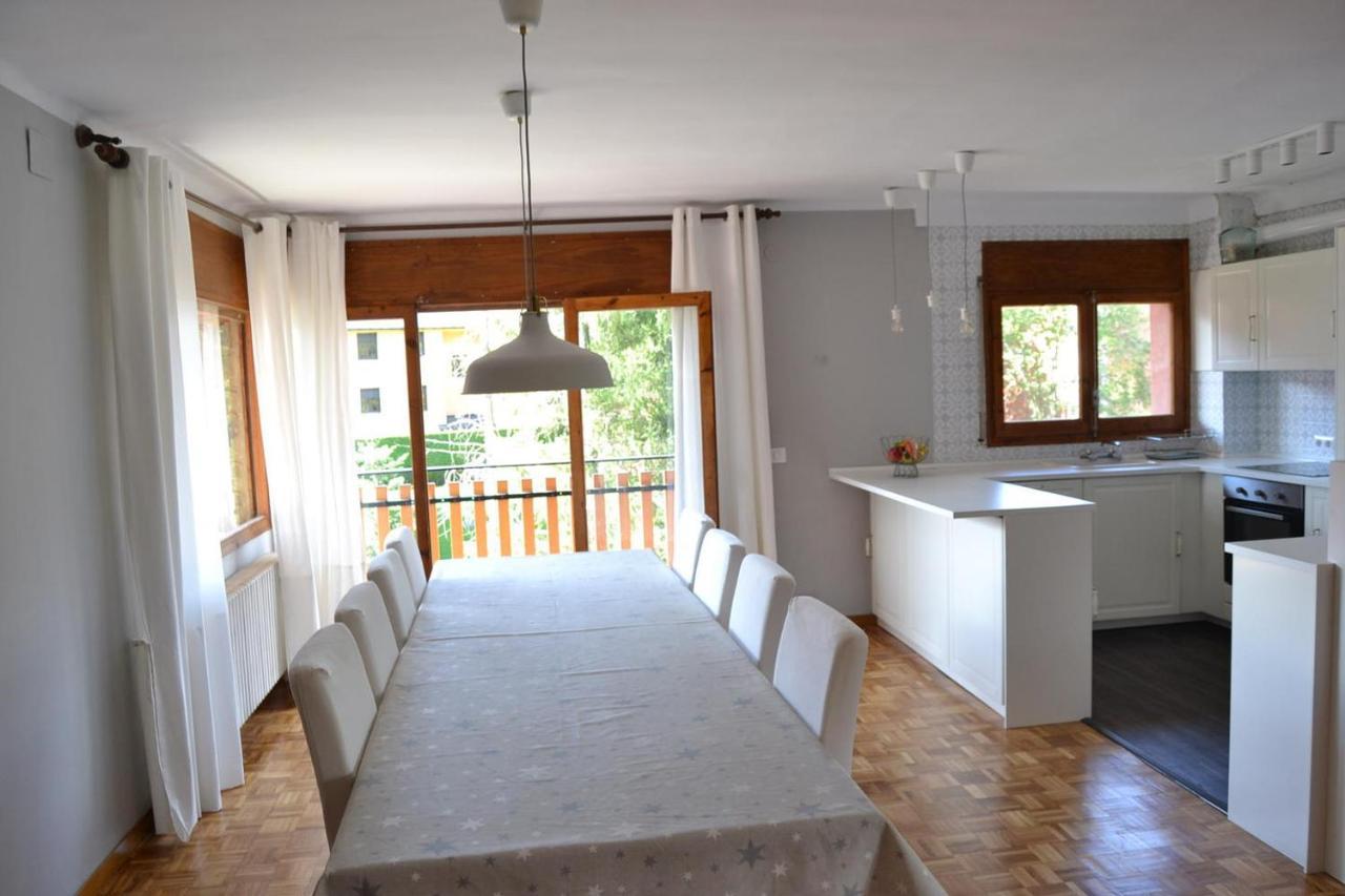 Amplio Apartamento en Llivia con piscina Exterior foto