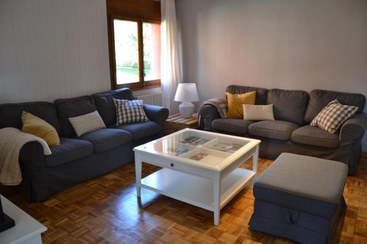 Amplio Apartamento en Llivia con piscina Exterior foto