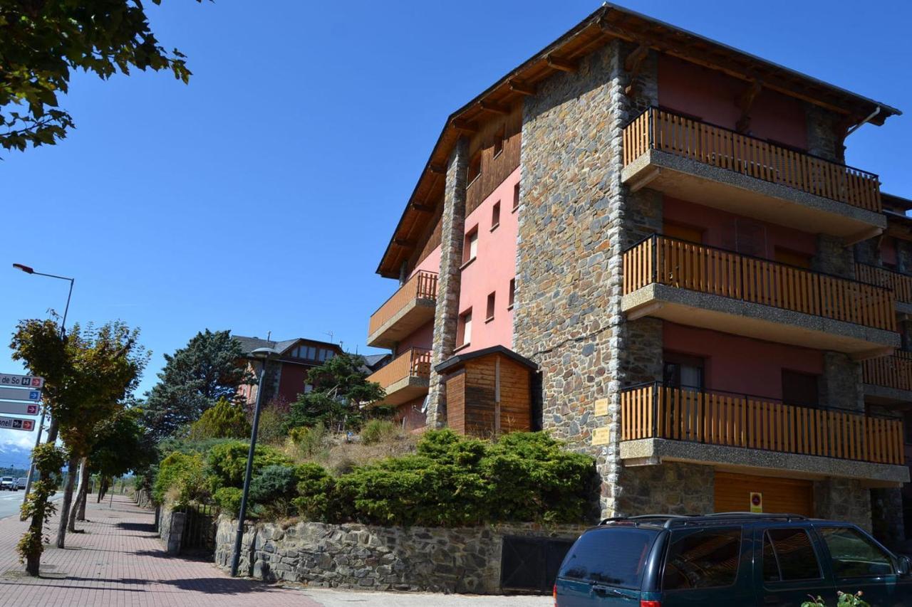 Amplio Apartamento en Llivia con piscina Exterior foto