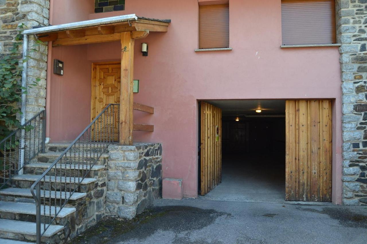 Amplio Apartamento en Llivia con piscina Exterior foto
